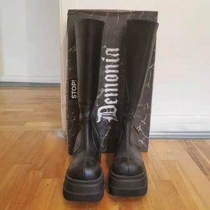 demonia shaker65 boots